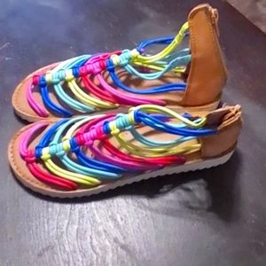 Girl's sandals